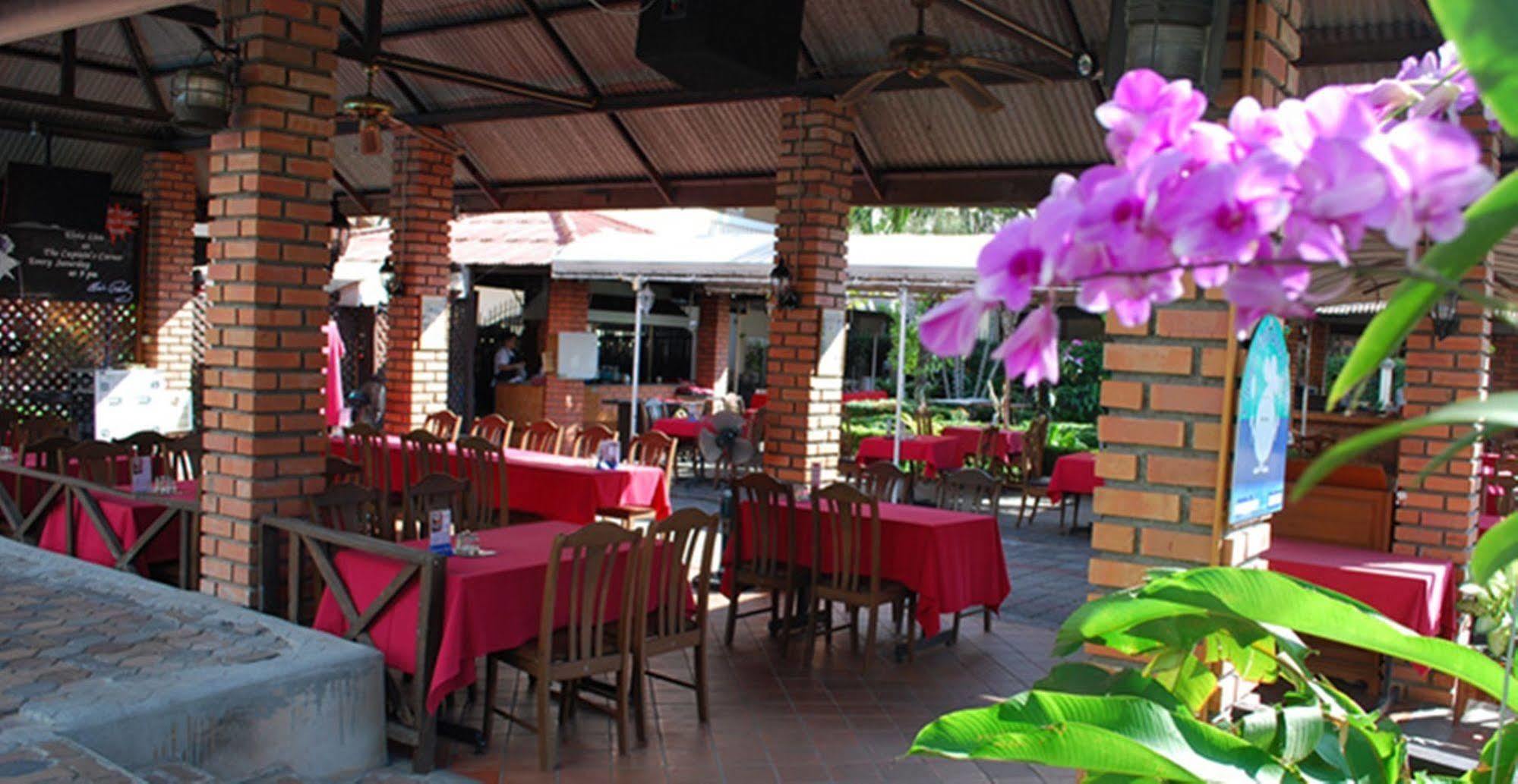 The Residence Garden Pattaya Extérieur photo